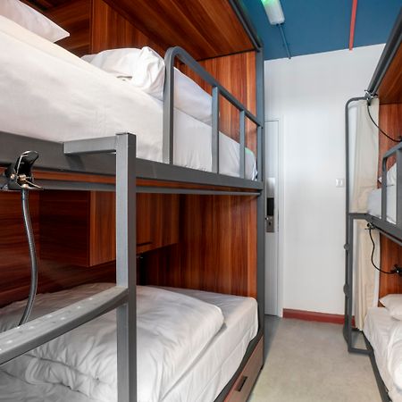 Ph Hostel Liverpool Bagian luar foto