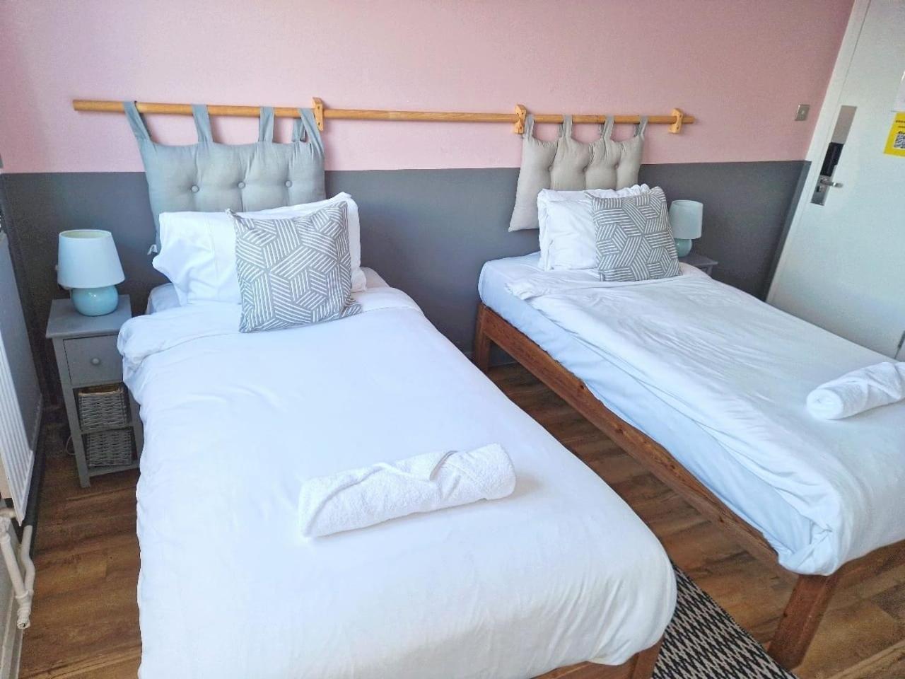 Ph Hostel Liverpool Bagian luar foto